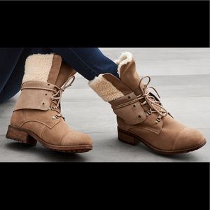 NEW Ugg Gradin Combat Boot Women’s 10